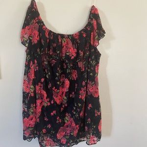 New red black flower Blouse 🌺